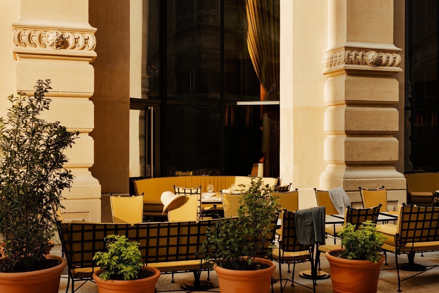 madame-reve-café-terrasse-restaurant-hotel-madame-reve