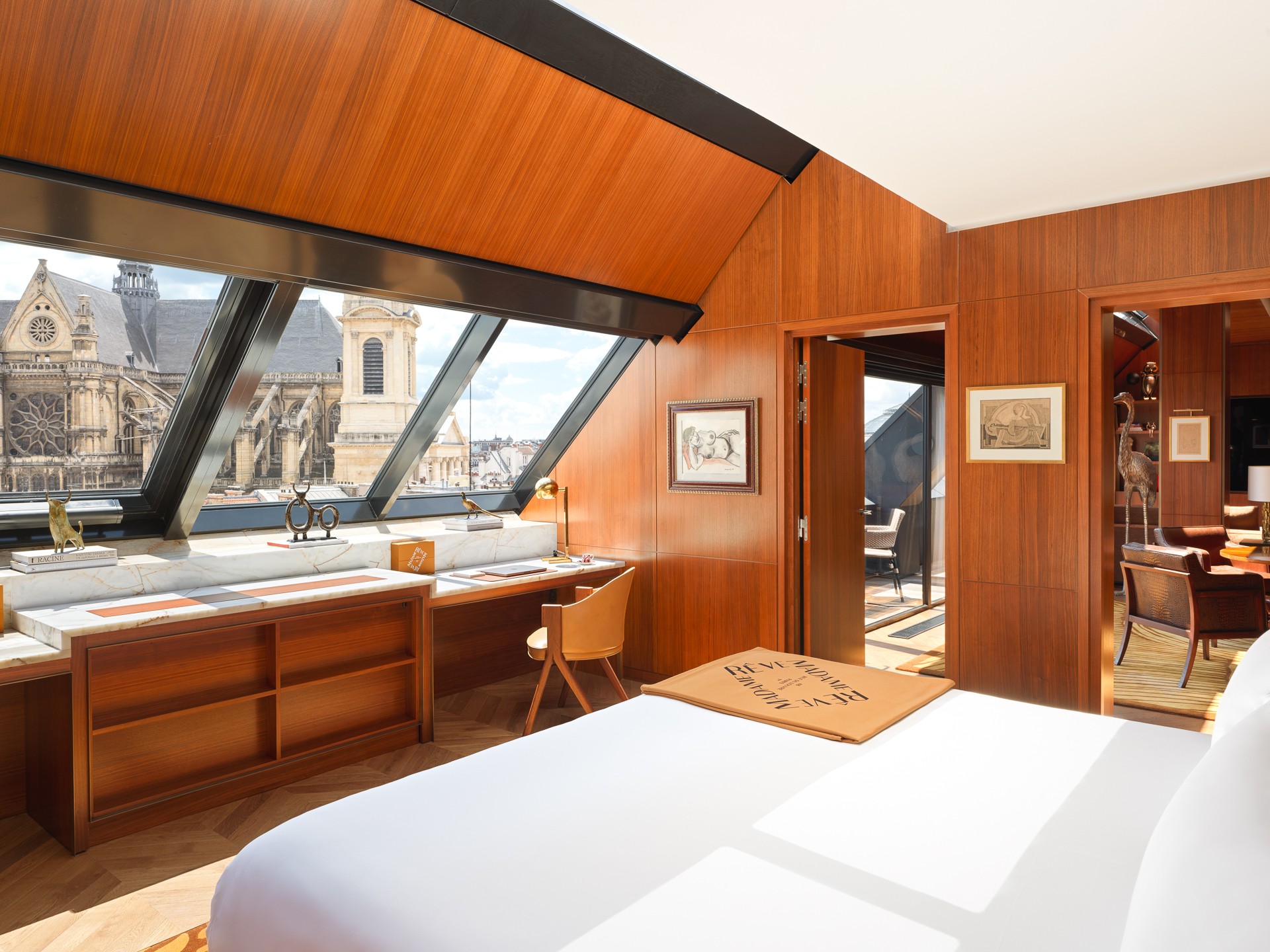 PENTHOUSE_01